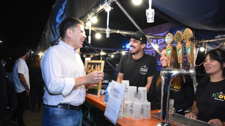 La séptima edición de la Fiesta de la Cerveza Artesanal convocó a miles de persones en el Parque “2 de Febrero”