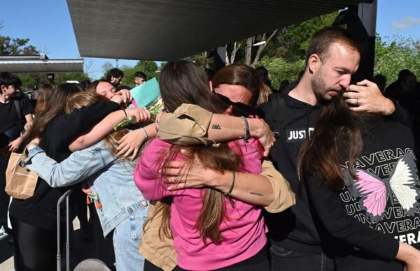 Llegaron los primeros repatriados desde Israel: "Argentina los abraza y acompaña"