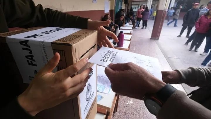 Elecciones presidenciales: educación informó que para el balotaje están dispuestas 387 escuelas