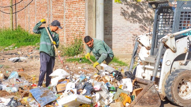 Erradicación de minibasurales: siguen despejando residuos de la vía pública e insisten en cuidar la limpieza de los espacios comunes