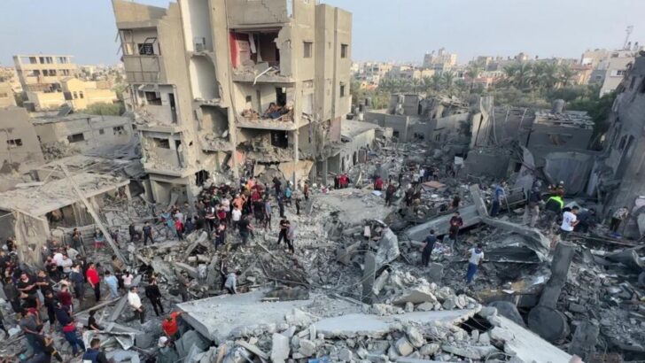 Bombardeos israelíes: más de 9.700 muertos, entre ellos 4.800 niños
