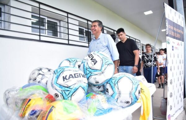 Capitanich inauguró obras en el Club Social y Deportivo Güiraldes