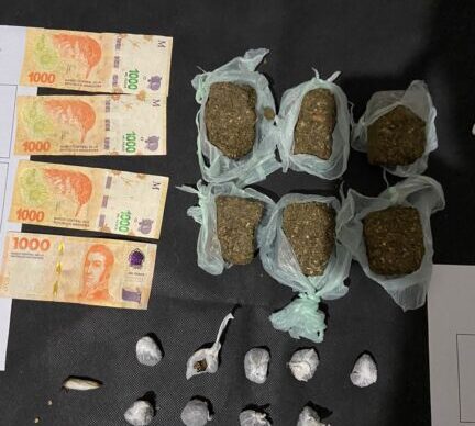 Juan José Castelli: incautan marihuana y cocaína en la casa de un dealer 1
