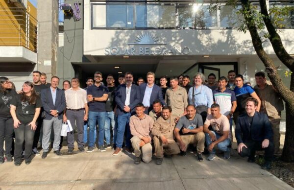 Día del Trabajador de la Construcción: Zdero acompañó la inauguración del edificio “Solar Belgrano” 1