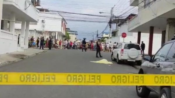 Ecuador: asesinan a dos personas en atentado contra un concejal